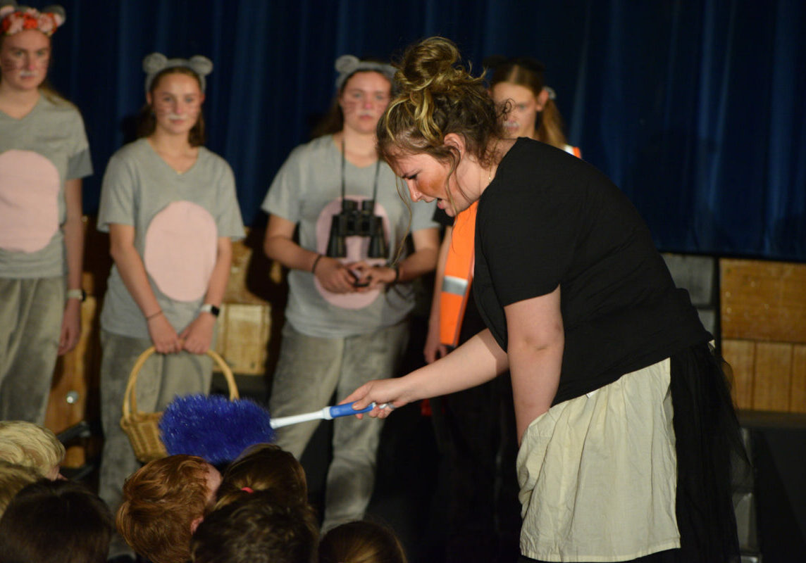 cinderella-year-9-panto-2025-14