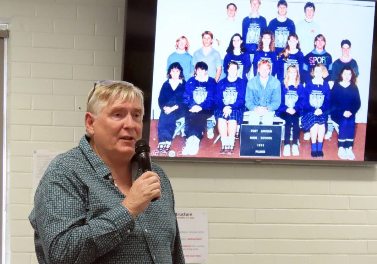 clive-palmer-farewell-party-0