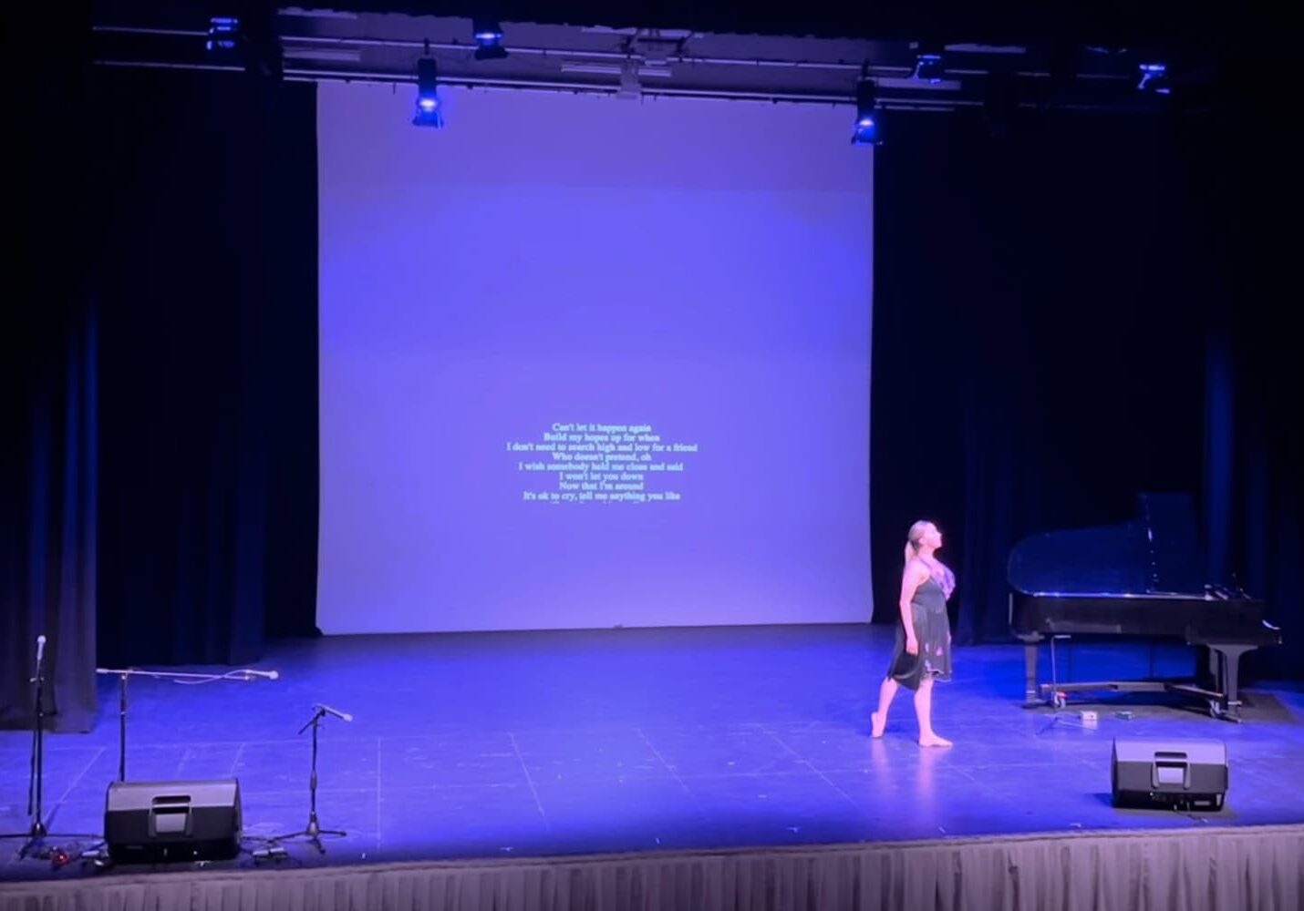 myah-performs-at-mayors-concert-1