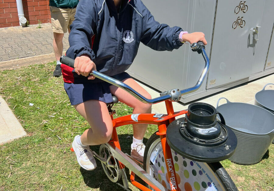 pe-week-smoothie-bike