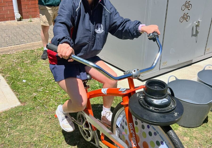 pe-week-smoothie-bike