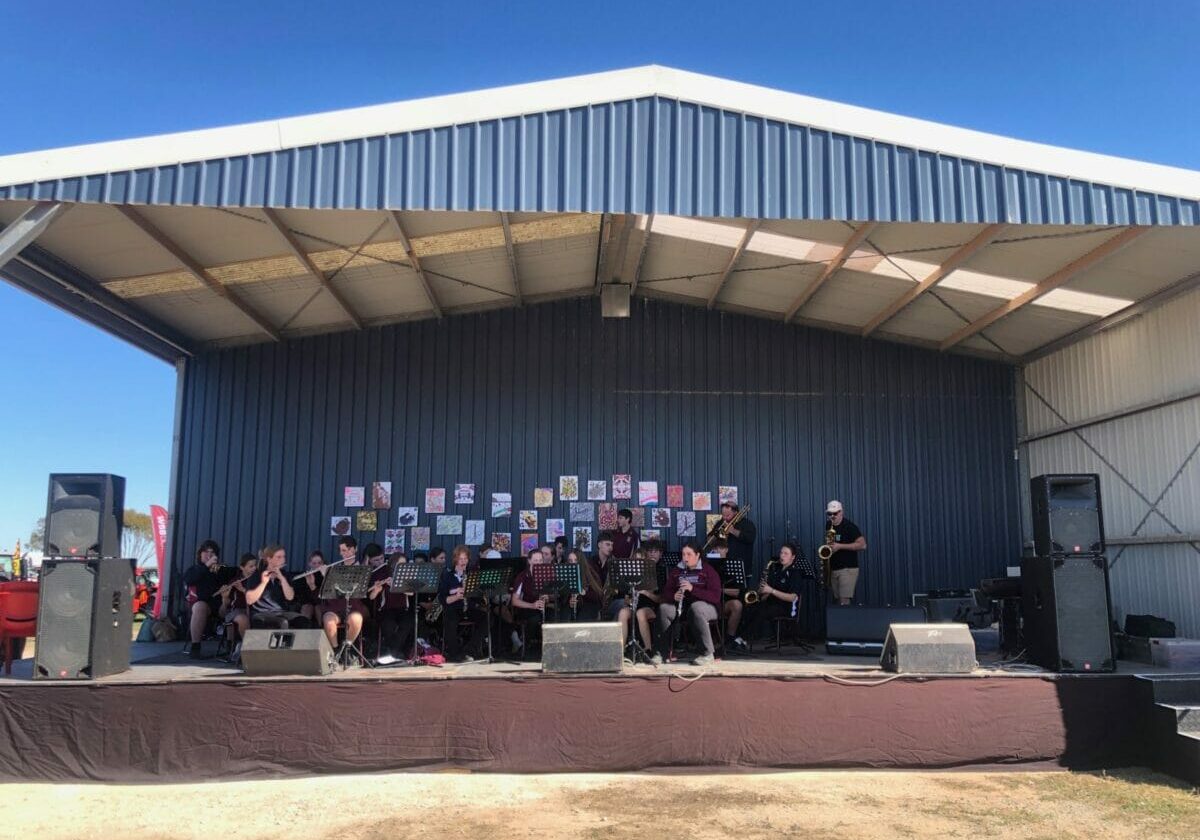 plhs-concert-band-at-ep-field-days-5