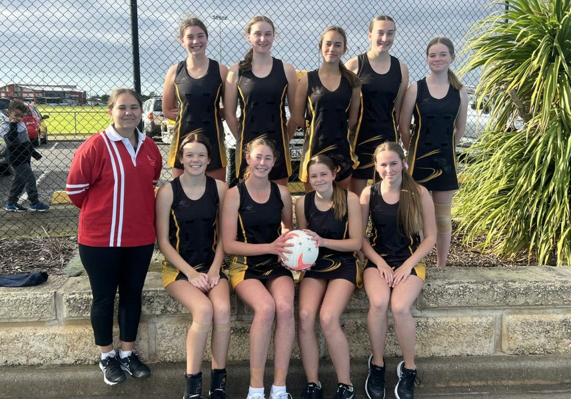 plhs-year-10-netball-team